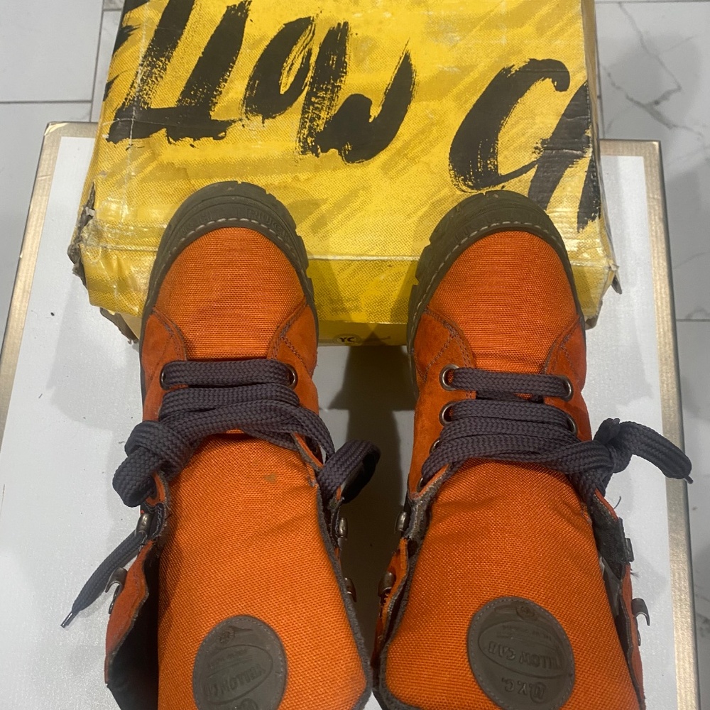 Yellow Cab Vintage Hiking Boot Sz 9(43) - Picture 7 of 7